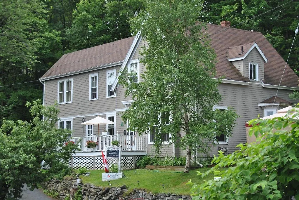 Ascendence Halifax Bed And Breakfast 4*,