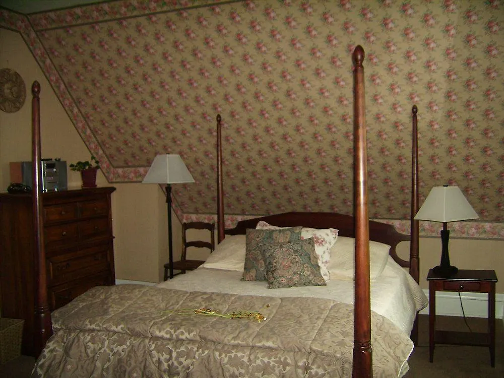 Ascendence Halifax Bed And Breakfast