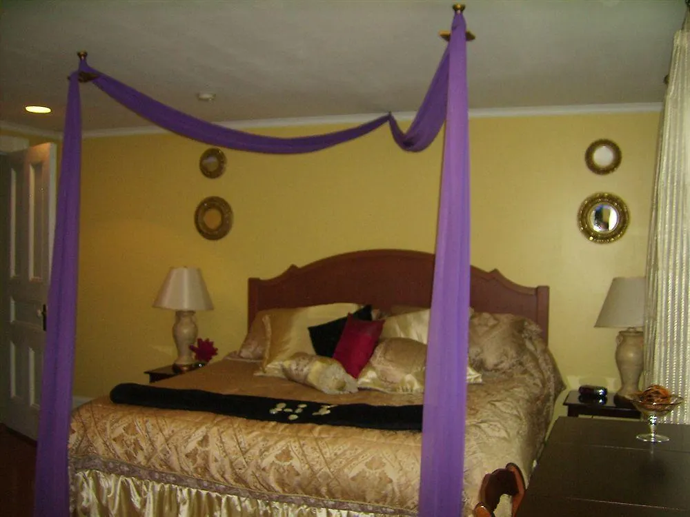 Ascendence Halifax Bed And Breakfast 4*,